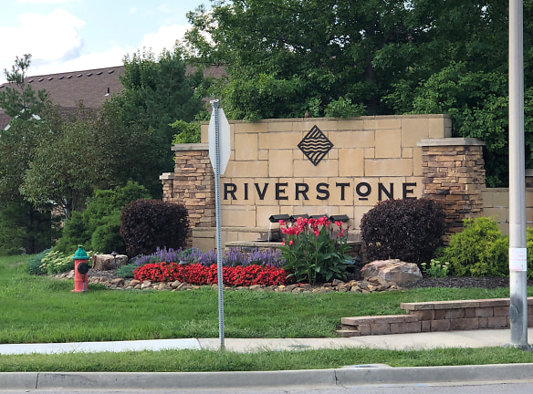 Riverstone Retirement Resort Apartments - Kansas City, MO