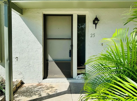 1960 Union St #25 - Clearwater, FL