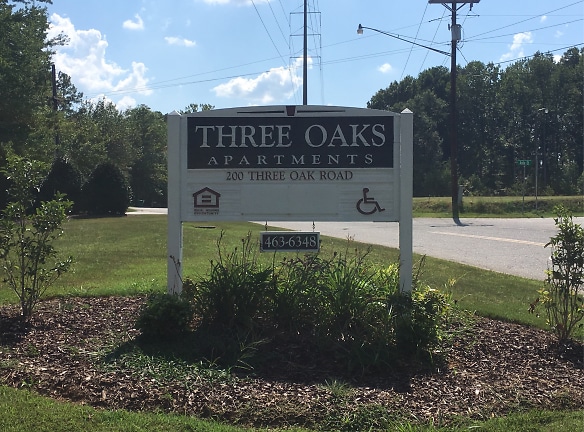 Three Oaks Apartments - Cowpens, SC