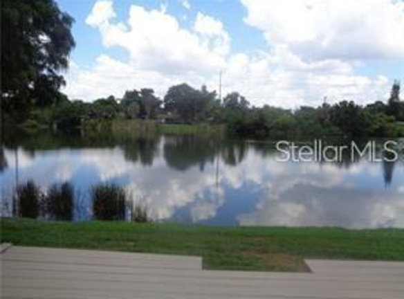 3359 W Wyoming Cir - Tampa, FL