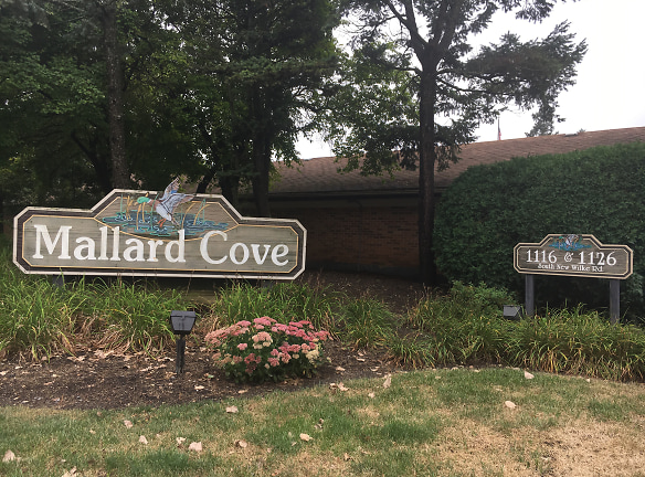 Mallard Cove Apartments - Arlington Heights, IL