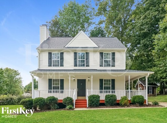 408 Indian Hill Rd - Holly Springs, NC