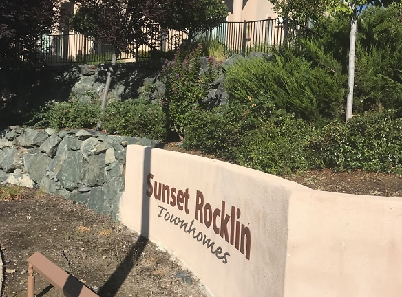 Sunset Rocklin Townhomes Apartments - Rocklin, CA