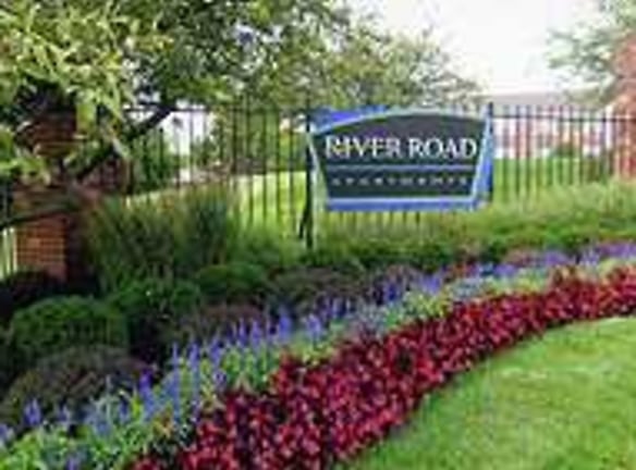 River Road Apartments - Indianapolis, IN