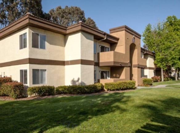 Crestwood Apartments - El Cajon, CA