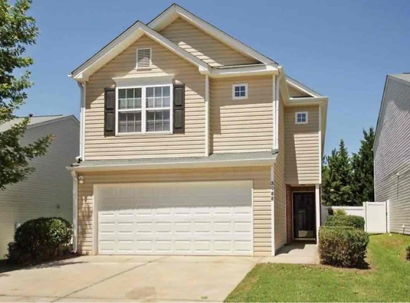 3455 Carriage Chase Rd - College Park, GA