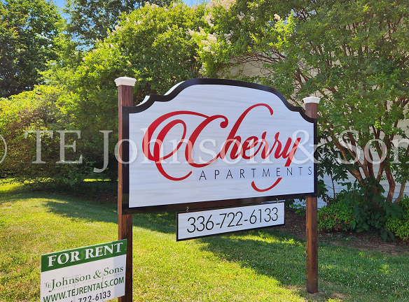 300 S Cherry St&lt;/br&gt;Apt C 300 CHERRY C - Kernersville, NC
