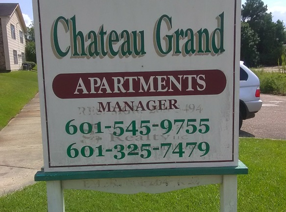 Chateau Grand Apartments - Hattiesburg, MS