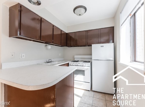 5909 N Kenmore Ave unit 406 - Chicago, IL