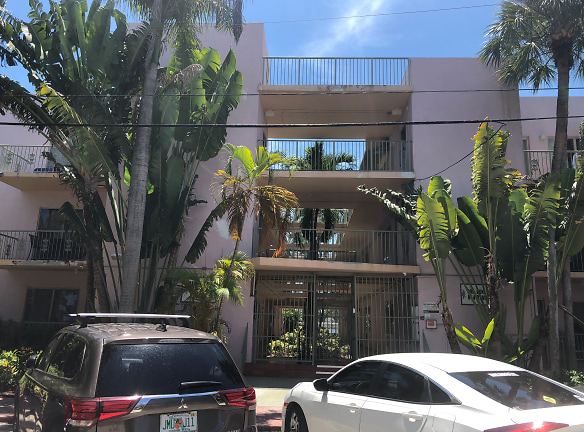 Normandy Cove Apartments - Miami Beach, FL