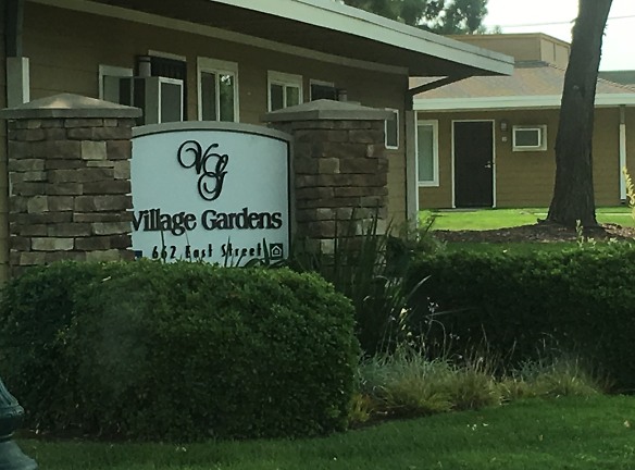 Village Garden Apartments (Tracy Garden Apts) - Tracy, CA