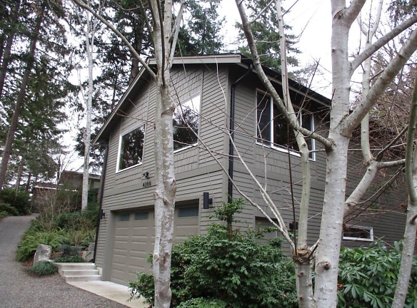 4208 Forest Beach Dr NW - Gig Harbor, WA