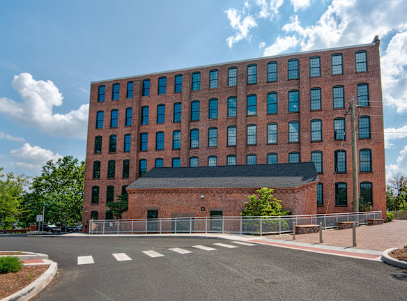 Windsor Locks Mill Apartments