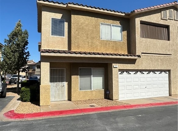 77 Falcon Feather Way - Henderson, NV