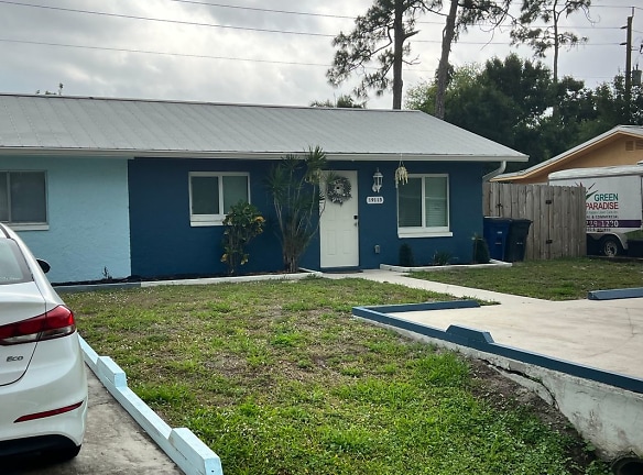 19115 Holly Rd - Fort Myers, FL