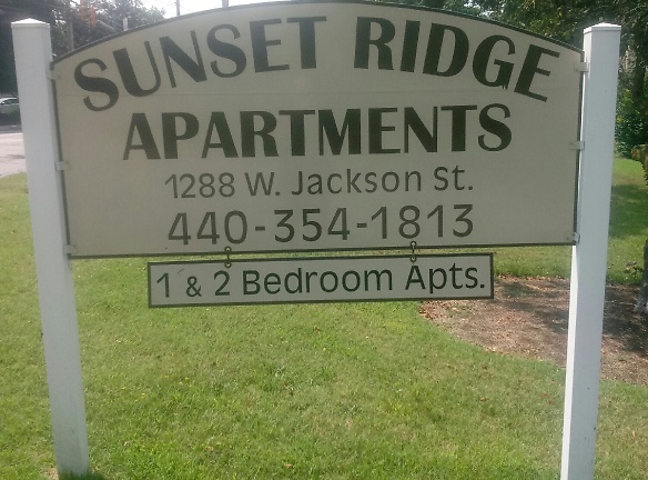 Sunset Ridge Apartments - Painesville, OH