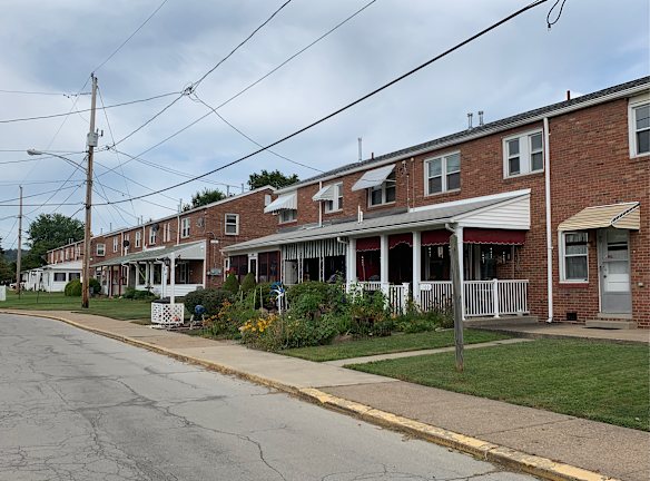 Tamaqui Village Apartments - Beaver, PA