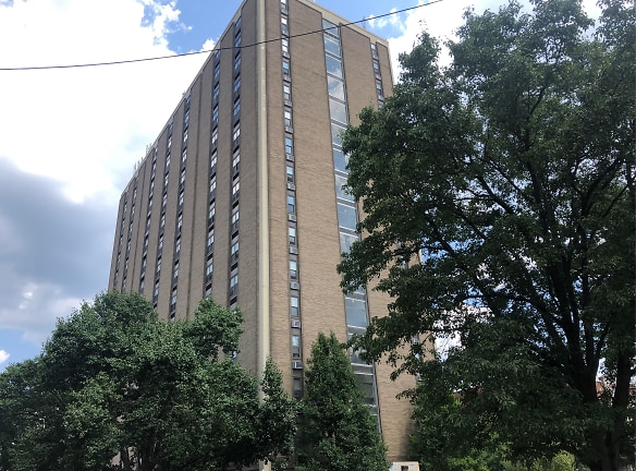The Golden Tower Apartments - Covington, KY