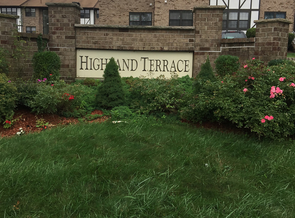 Highland Terrace Apartments - Clifton, NJ