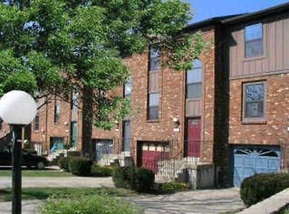 Campus View Apartments - Highland Heights, KY
