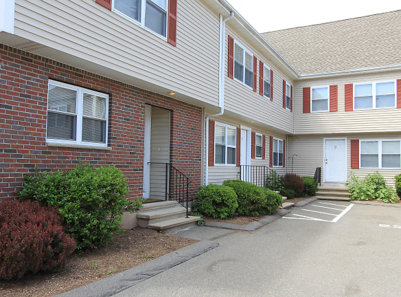 Spring Meadows Apartments - Danvers, MA