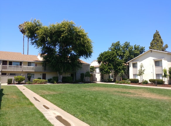 IRISH HILLS HAMLET APTS. Apartments - San Luis Obispo, CA