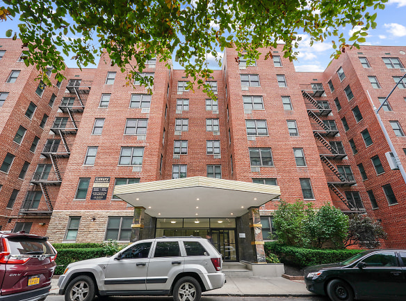 Pelham Parkway Towers Apartments - Bronx, NY