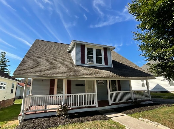 422 E Cottage Grove Ave - Bloomington, IN