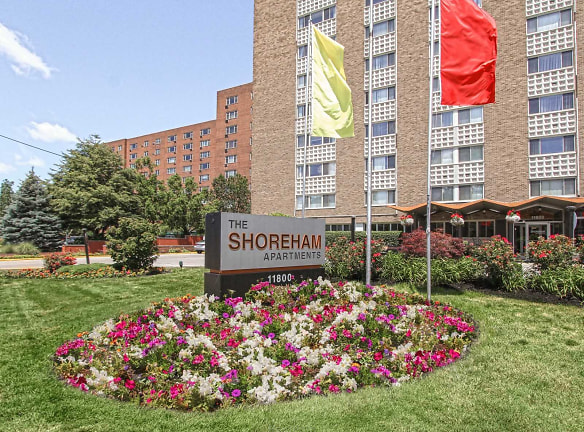 The Shoreham Apartments - Lakewood, OH