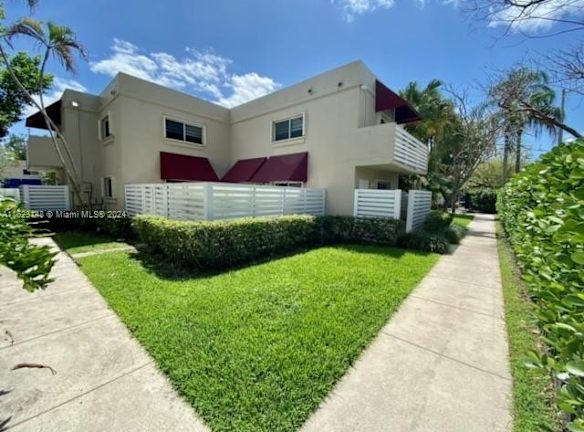 567 NW 98th Ave #567 - Plantation, FL