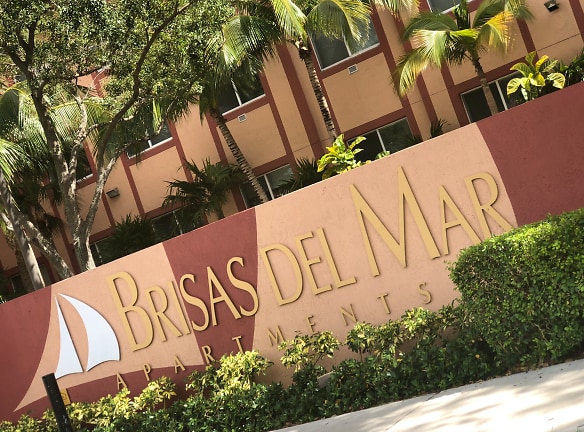 Brisas Del Mar Apartments - Miami, FL
