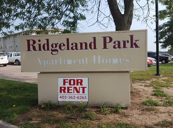 Ridgeland Park Apartments - York, NE