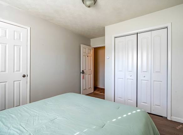 Room For Rent - Morrow, GA