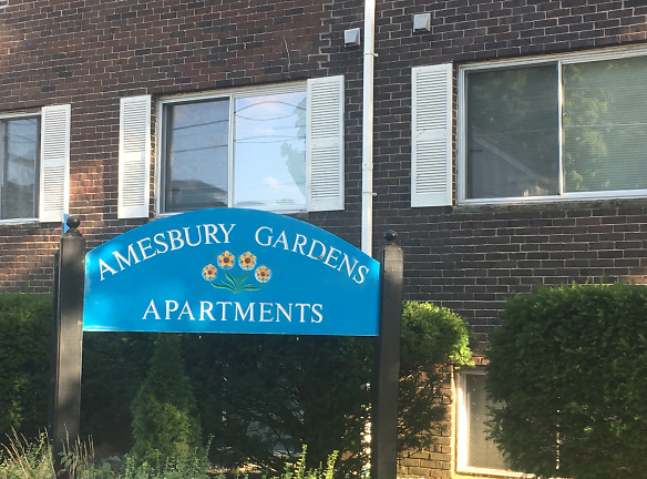 Amesbury Gardens Apartment - Amesbury, MA