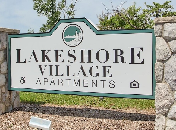 Lakeshore Village Apartments - Howell, MI