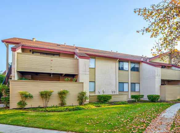 Muir Park Condos Apartments - Martinez, CA