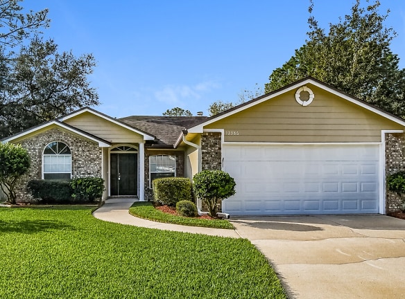 12386 Carriage Crossing Ct - Jacksonville, FL