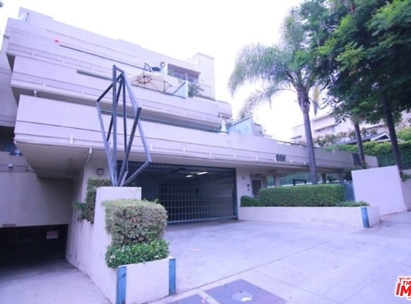 939 Palm Ave #404 - West Hollywood, CA