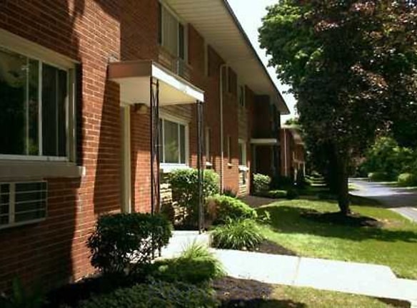 Irondequoit Village Apartments - Rochester, NY