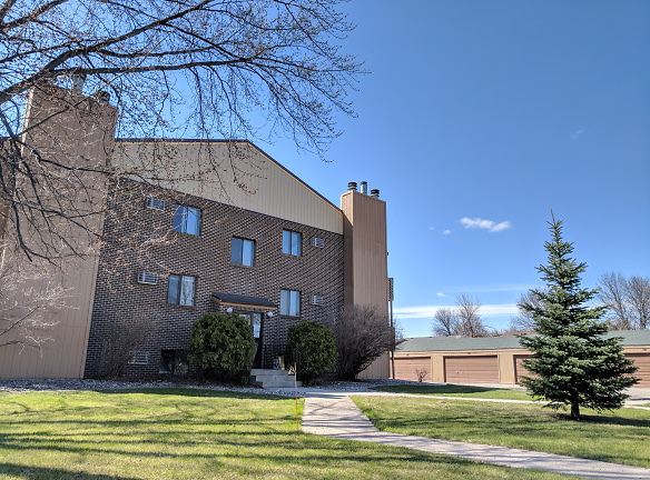 Woodbury I Apartments - Fargo, ND