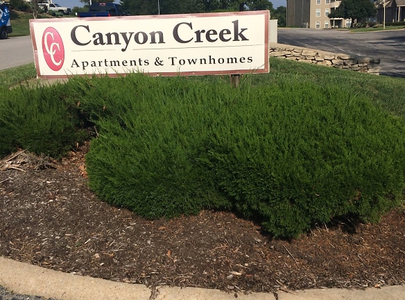 Canyon Creek Apartments And Townhomes - Kansas City, MO