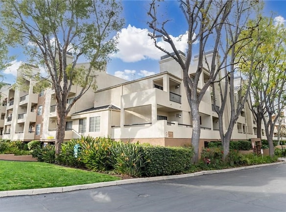 5510 Owensmouth Ave #327 - Los Angeles, CA