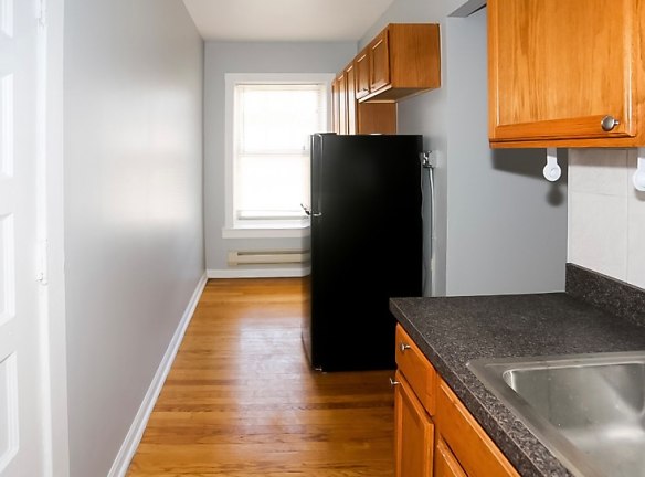 3259 W Wrightwood Ave unit 1 - Chicago, IL