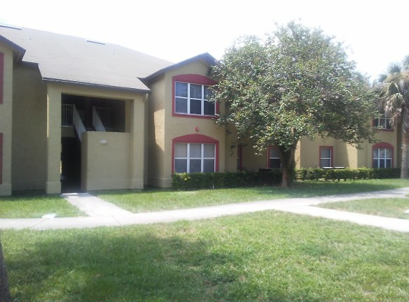 Saddlebrook Apartment Homes - West Palm Beach, FL