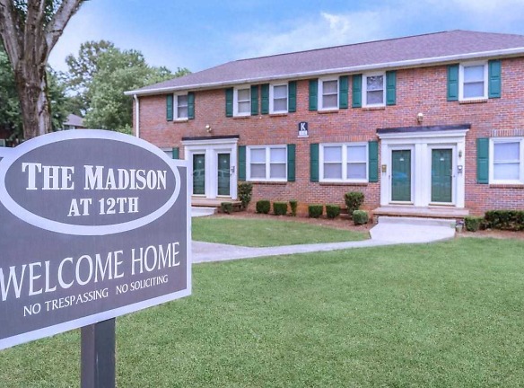 The Madison At 12th Apartments - Clarksville, TN