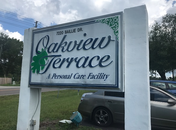 Oakview Terrace Apartments - New Port Richey, FL