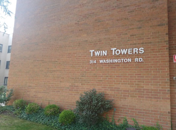Twin Towers Apartments - South Hills, PA