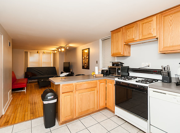 3216 N Kenmore Ave unit G - Chicago, IL