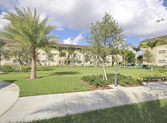 Riverwalk Apartments - Miami, FL