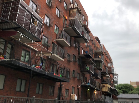 433 KENT AVENUE Apartments - Brooklyn, NY